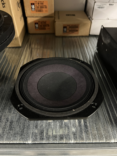 Eighteensound 6NMB420 8Ohm - OVP unbenutzt